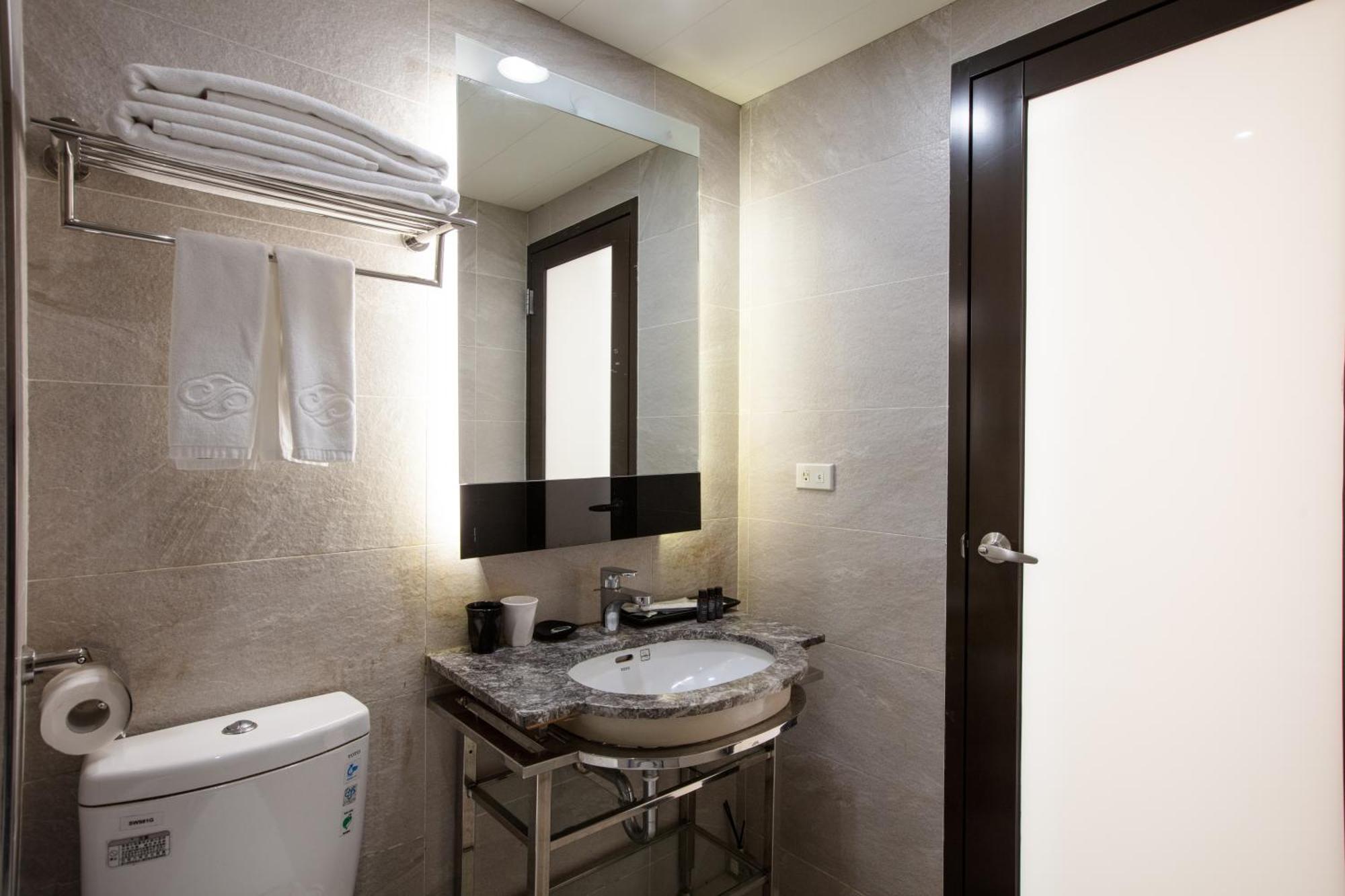 雲富大飯店 Hotel Cloud-Zhongshan Taipei Dış mekan fotoğraf